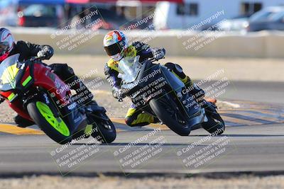 media/Dec-18-2022-SoCal Trackdays (Sun) [[8099a50955]]/Turn 2 (950am)/